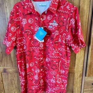 Columbia Georgia Bulldogs Men's Shirt. NWT